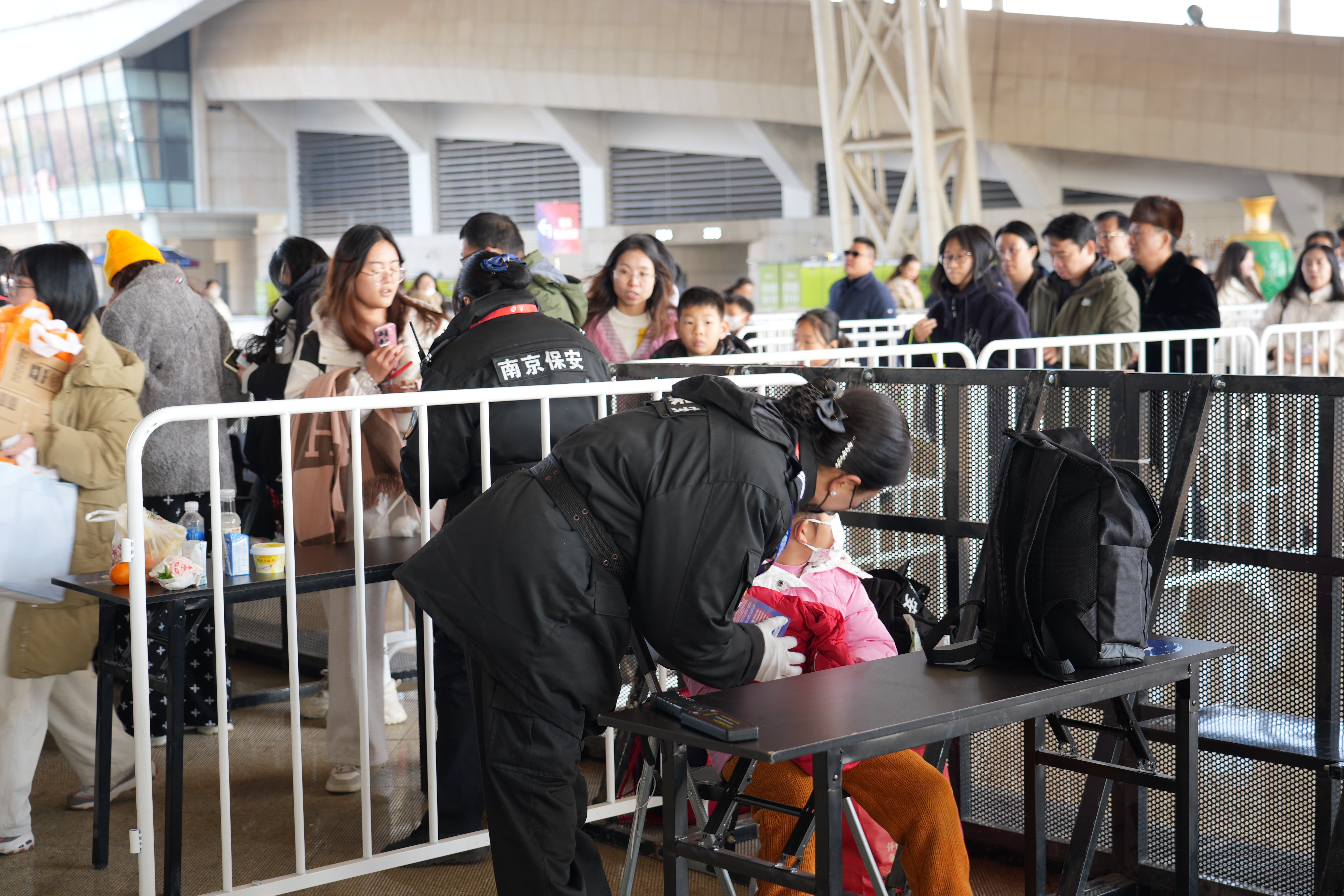 E:/25.12.10后 上傳網(wǎng)站留存/“安保鐵軍、硬核保障”2025系列報(bào)道四十一——乒超巔峰對決耀金陵 南京市保硬核護(hù)航筑平安/DSC06736.JPGDSC06736